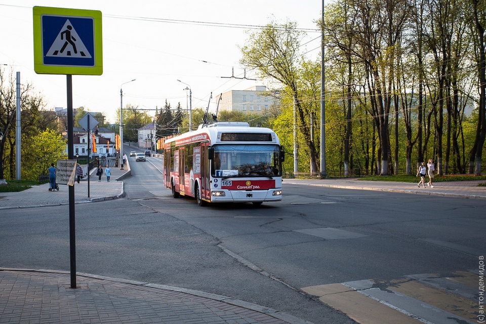 Калужский троллейбус, Каменный мост, Общественный транспорт