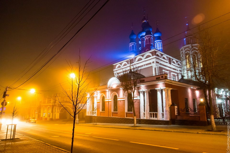 Погода, Улица Ленина, Церкви