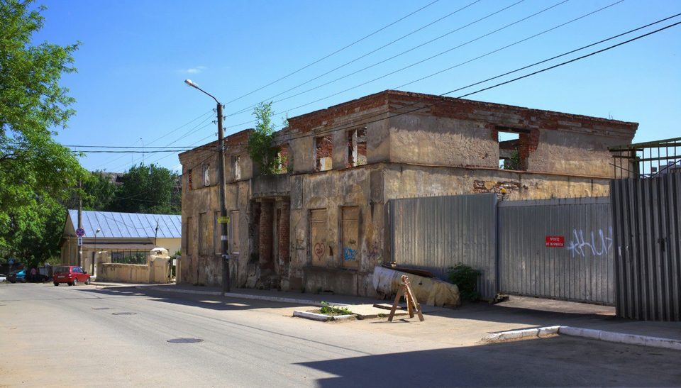 Культура, Памятники, Евгений Чудаков