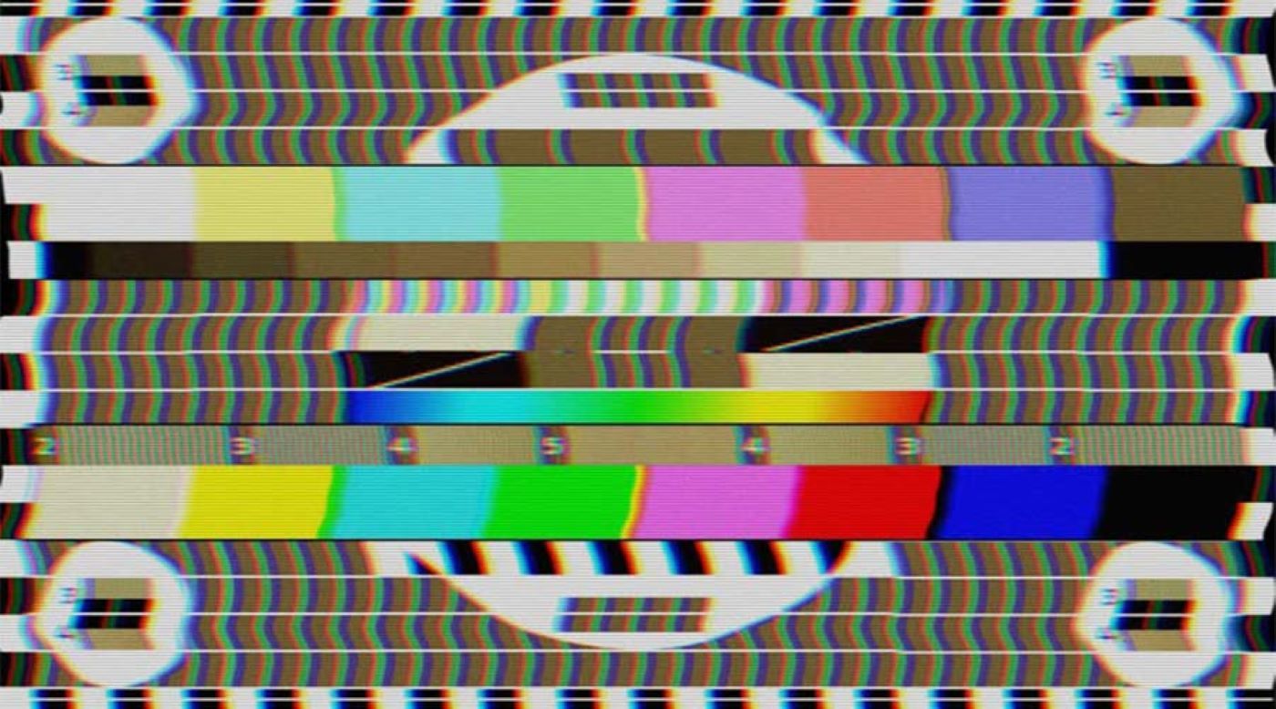 Разноцветный экран телевизора
