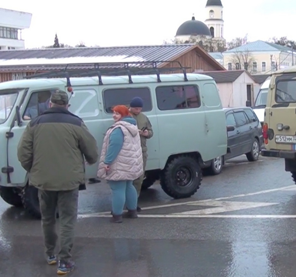 Калуга отправила в зону СВО две «буханки»-эвакуатора раненых – Калуга 24