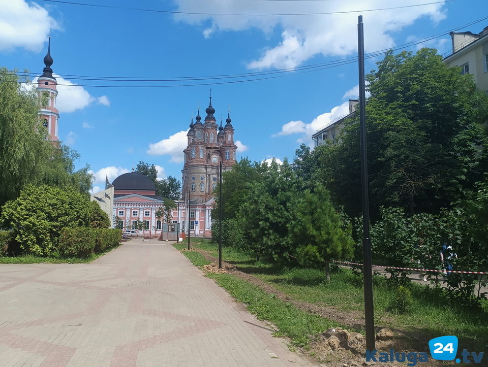 Общество, Уличное освещение, Площадь Победы