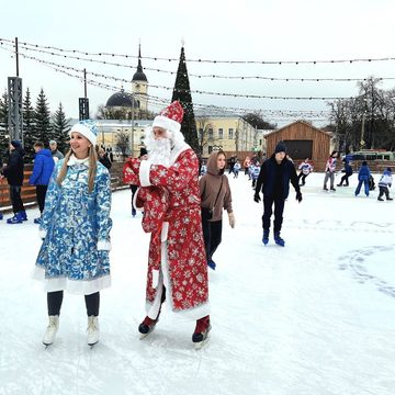 Катки и коньки, Общество