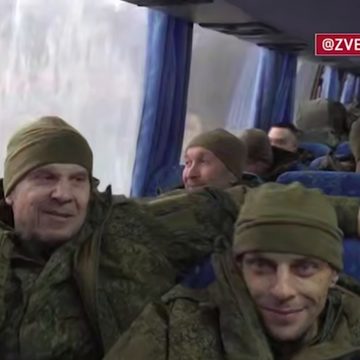 Военная операция на Украине, Общество