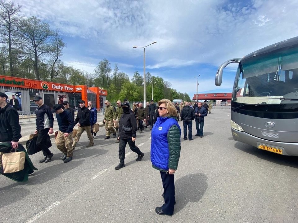 Военная операция на Украине, Общество