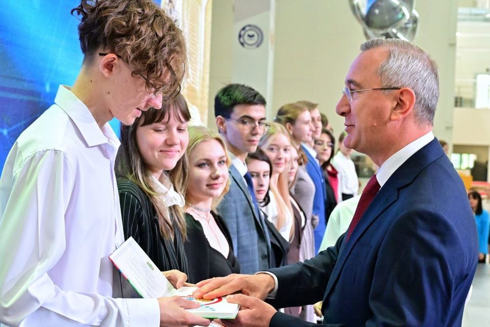 Образование, Общество, Владислав Шапша