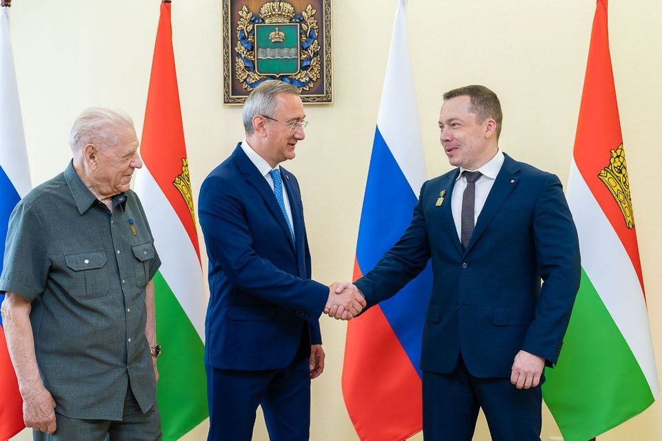 Общество