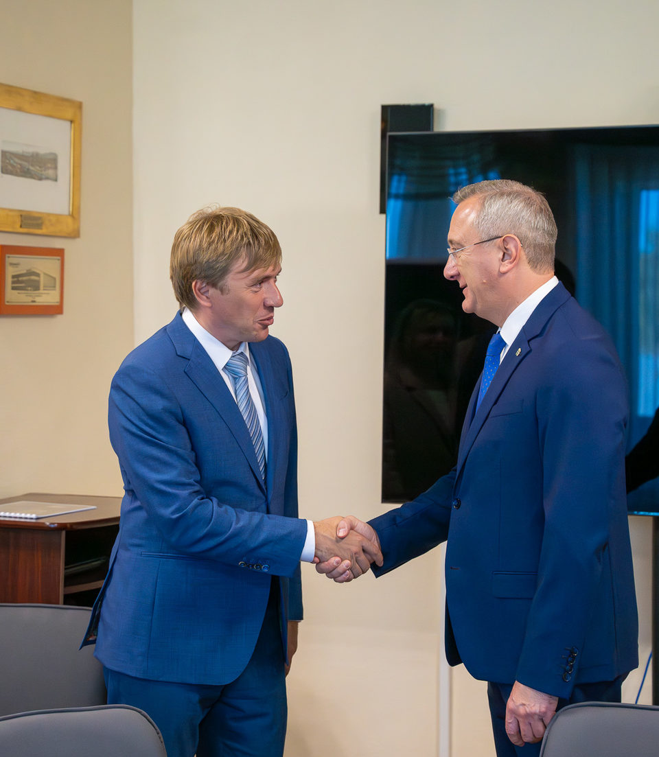 Общество