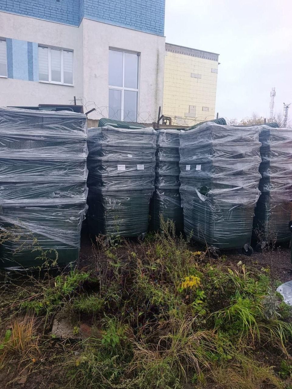 Мусор, Общество