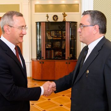 Выборы, Общество