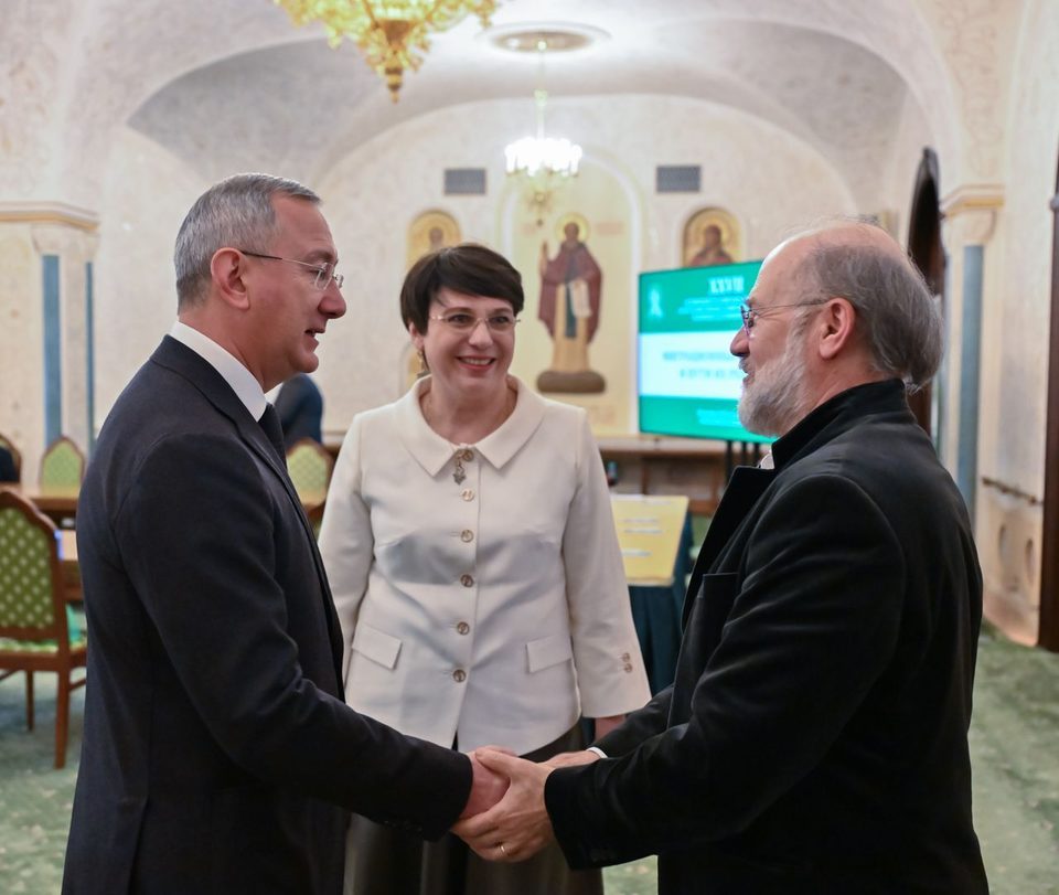 Мигранты, Общество, Владислав Шапша