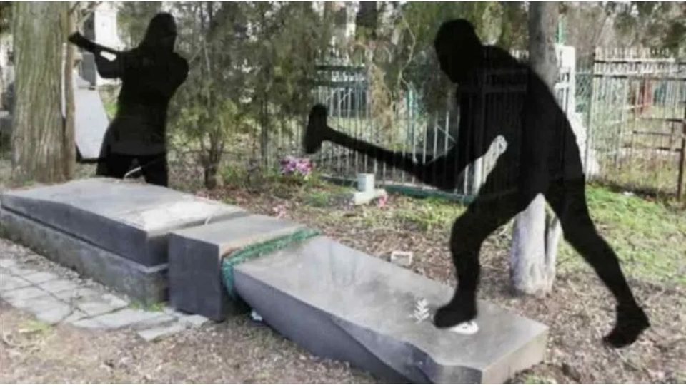 Вандалы, Кладбища, Криминал, Город Малоярославец, Калужская область