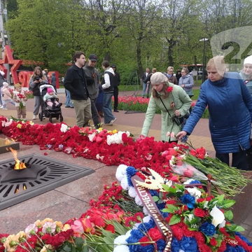 День Победы, Общество