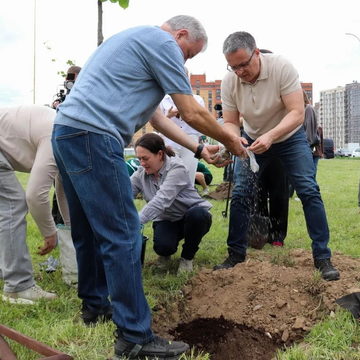 Общество, Озеленение города, Анатолий Артамонов