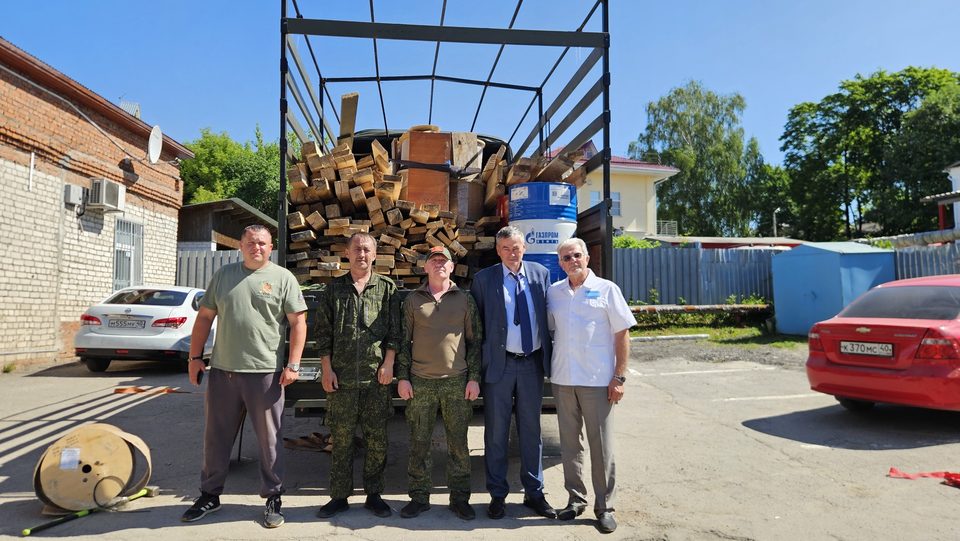 Гуманитарная помощь, Анна Чернова, Владимир Цуканов, Николай Владимиров, Областная клиническая стоматологическая поликлиника