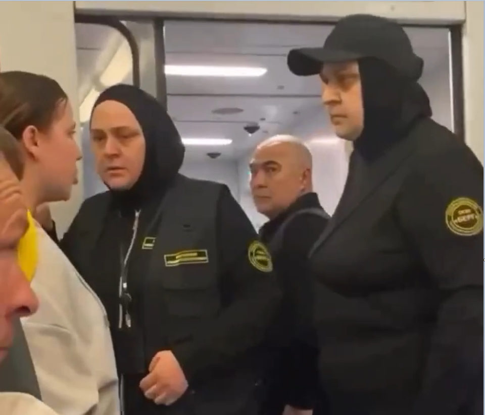 Вандалы, Мигранты, Нападение, Общественный транспорт, Хулиганство, Город Малоярославец, Калужская область, Малоярославецкий район, Центральная пригородная пассажирская компания