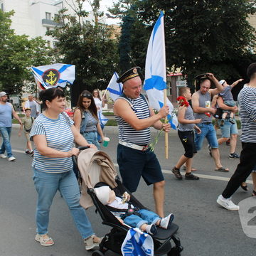 День ВМФ, Общество