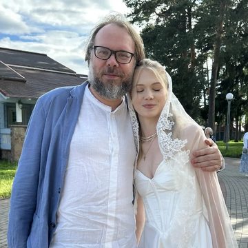 Общество, Алексей Комов