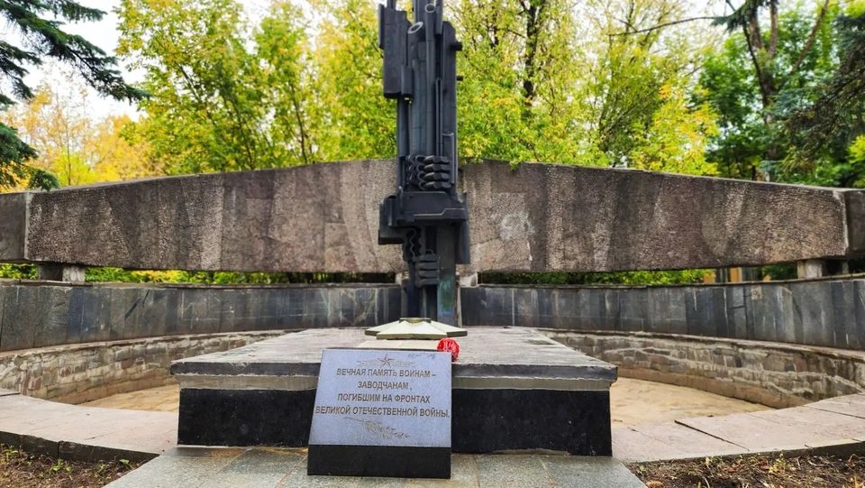 Благоустройство города, Великая Отечественная война, Общество, Памятники, Город Калуга, Калужская область